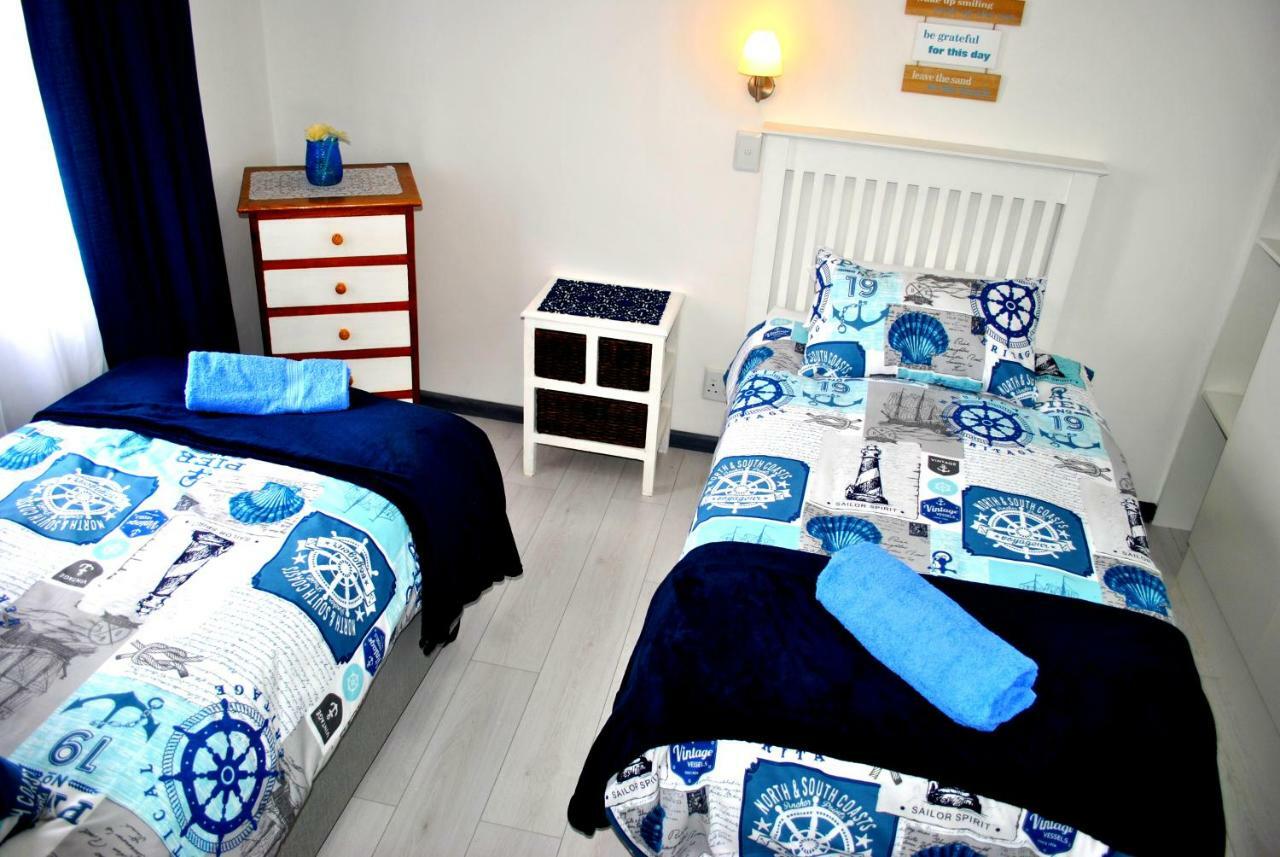 Whale Watch Accommodation De Kelders Bagian luar foto