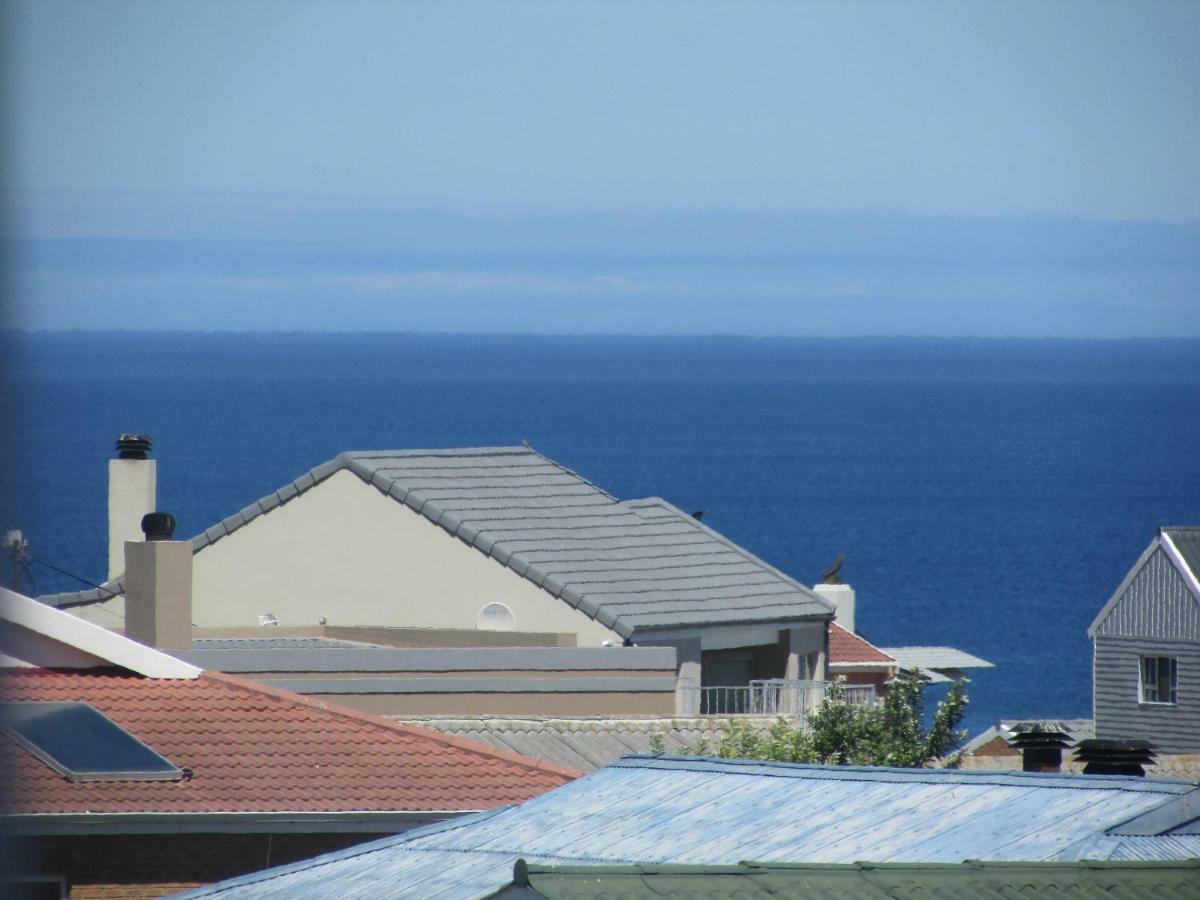 Whale Watch Accommodation De Kelders Bagian luar foto